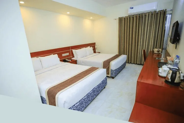Twin-bed room at Royal Beach Resort