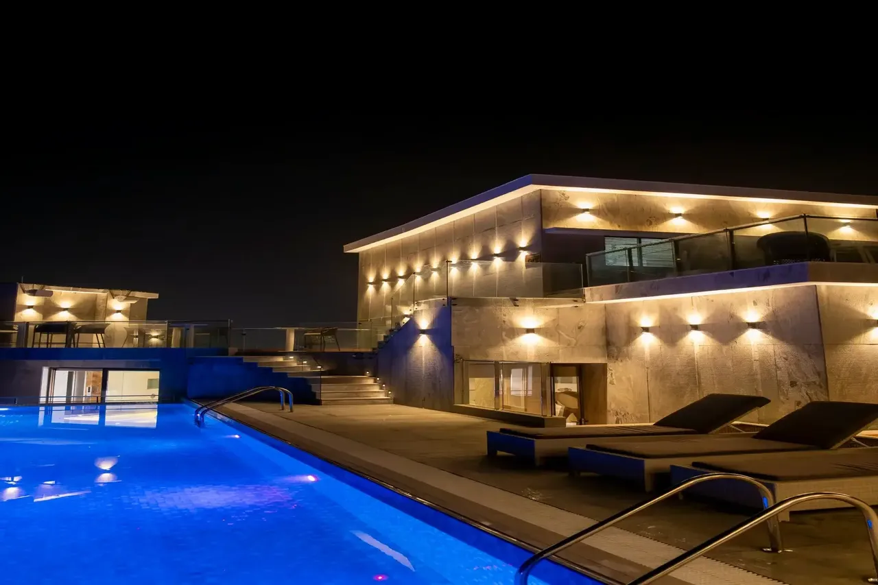 Ramada by Wyndham Cox's Bazar Kolatoli Beach