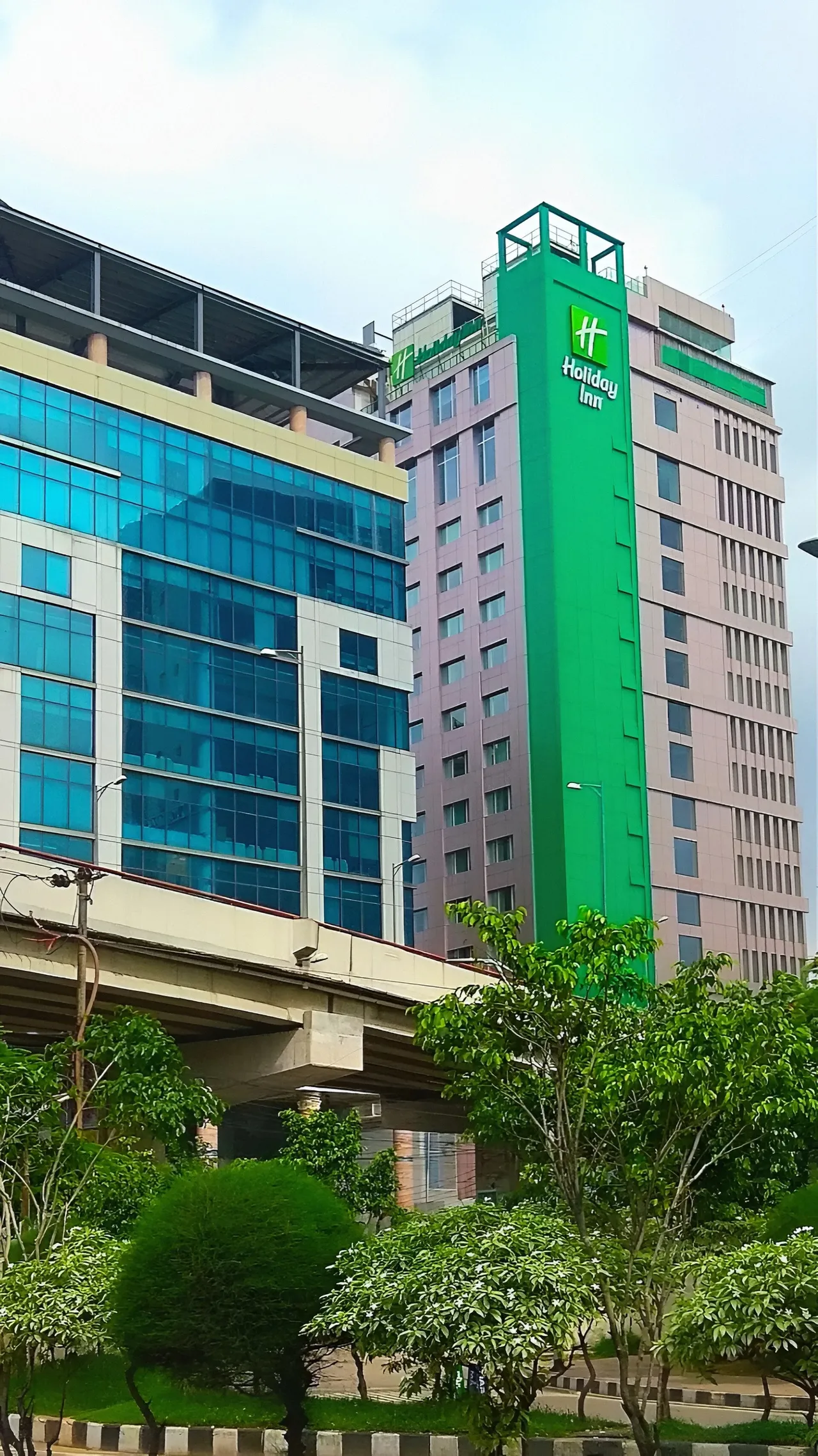 Holiday Inn Dhaka City Centre